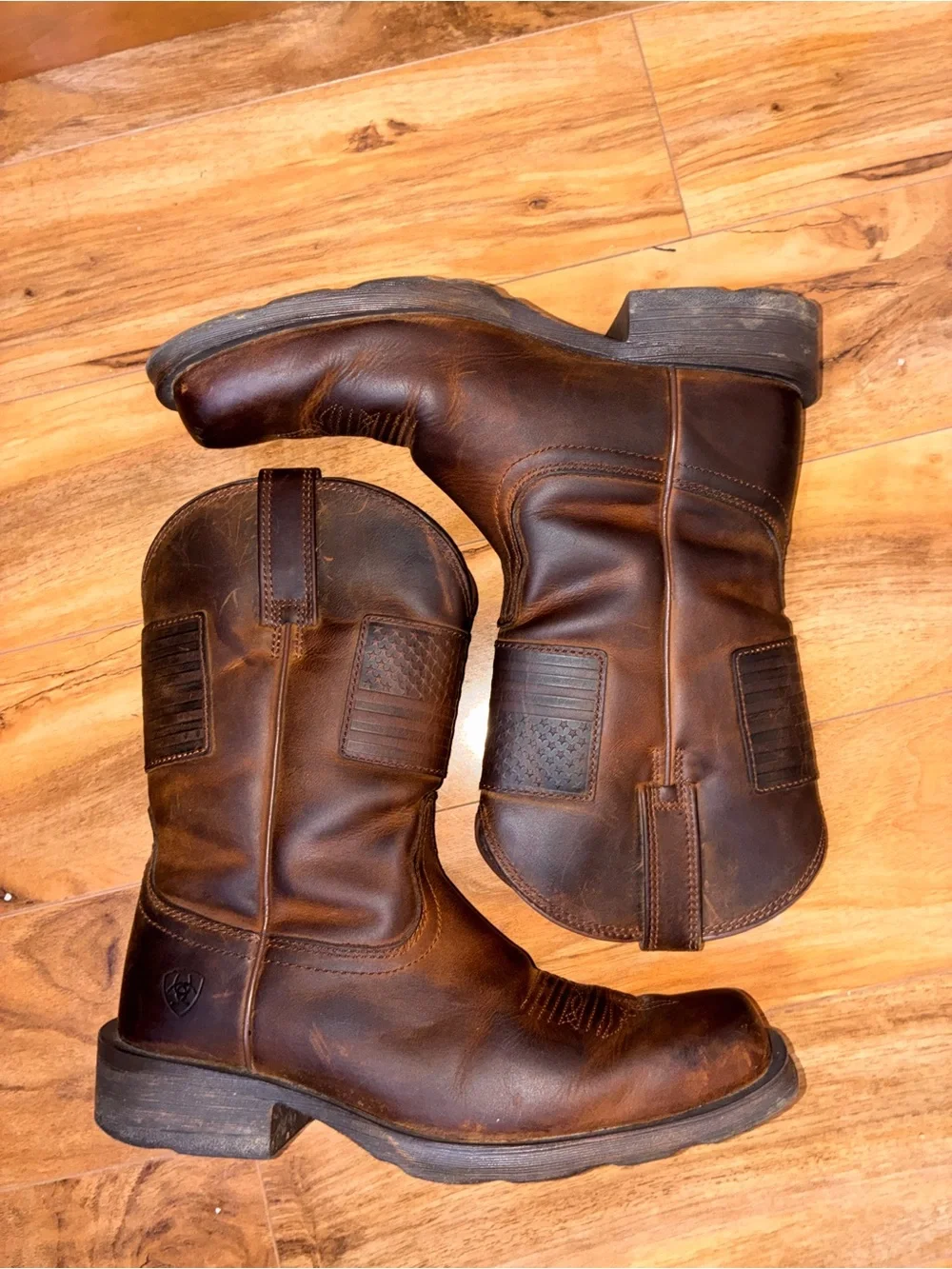 Ariat Men’s Rambler Patriot Western Flag Square Toe Boots- size 7 D